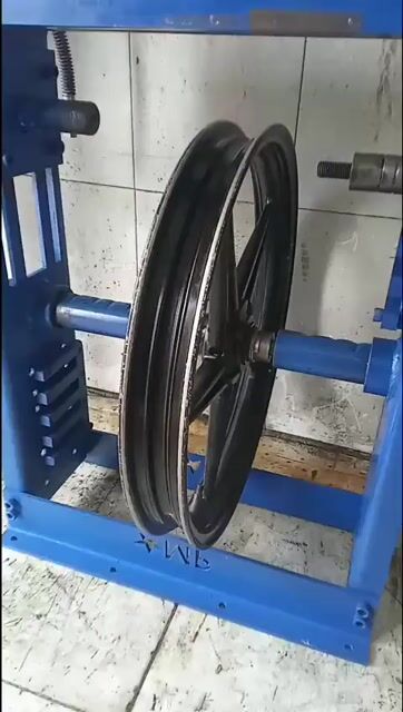 Máy ép chảng ba Promax Thép Thủy lực. Mua bán Đồ chuyên dụng, Giống nuôi trồng tại Thành phố Long Xuyên An Giang được đăng bởi Thời Đại hình 1
