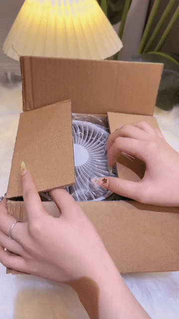 Quạt tích điện Mini Cao cấp với 4 cấp độ gió. Mua bán Quạt tại Quận Bình Thuỷ Cần Thơ được đăng bởi Trần Ngọc Giám hình 1