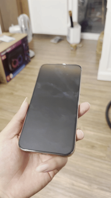 Apple iPhone 16 Pro Max 512GB Vàng đã thay màn zin. Mua bán Điện thoại tại Quận Hoàng Mai Hà Nội được đăng bởi nguyễn quang huy hình 1