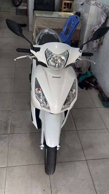 Honda Vision màu Trắng 2016 đẹp hết chê !. Mua bán Xe máy tại Thành phố Biên Hòa Đồng Nai được đăng bởi cửa hàng xe máy Anh Tuấn hình 1