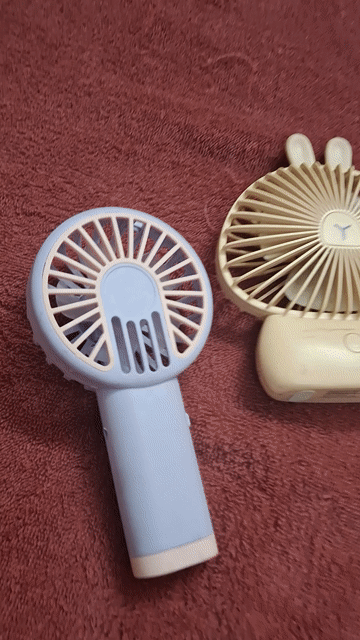 Quạt sạc mini Tím, Kem, Trắng. Mua bán Quạt tại Quận 4 Tp Hồ Chí Minh được đăng bởi Hạnh hình 1