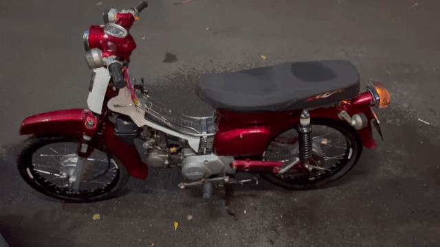 Honda Cub 81 Đỏ. Mua bán Xe máy tại Quận 12 Tp Hồ Chí Minh được đăng bởi Tran thanh xuan hình 1