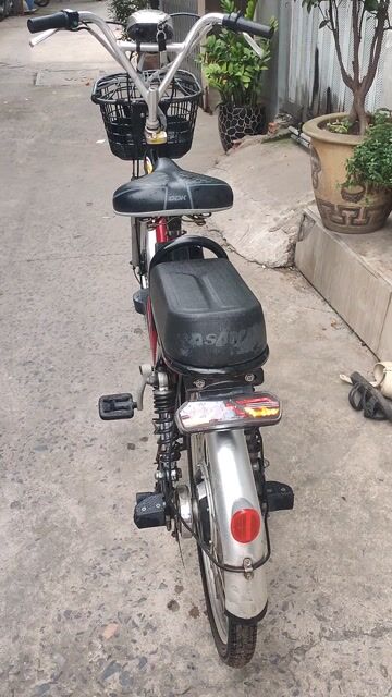 Xe đạp điện Asama màu Đỏ. Mua bán Xe điện tại Quận Gò Vấp Tp Hồ Chí Minh được đăng bởi Anh phương hình 1