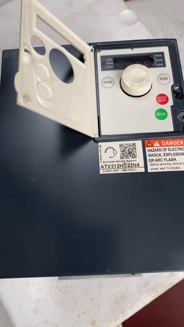 Biến tần Schneider Electric ATV312HU22N4 2.2kW. Mua bán Đồ chuyên dụng, Giống nuôi trồng tại Quận 7 Tp Hồ Chí Minh được đăng bởi HOÀ hình 1