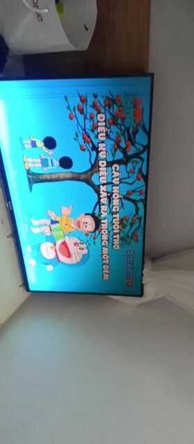 Cần bán tivi 43 inch sọc màn giá công khai 1tr2. Mua bán Tivi, Âm thanh tại Thành phố Buôn Ma Thuột Đắk Lắk được đăng bởi Lê Trí Dũng hình 1