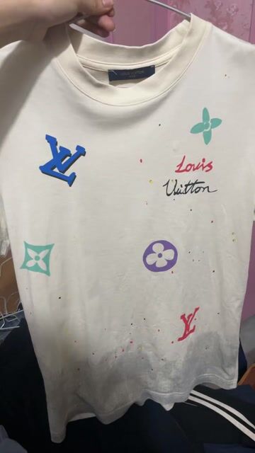 Áo phông Louis Vuitton Nam Trắng. Mua bán Quần áo tại Huyện Hạ Hòa Phú Thọ được đăng bởi Te xinh hình 1