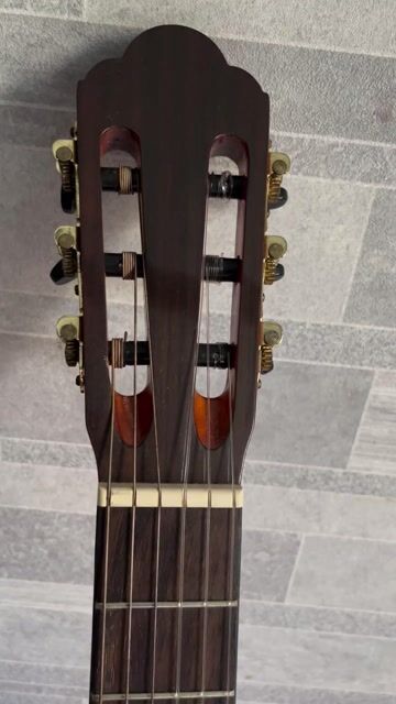 Thanh lý Guitar Miguel Angela MA190S mới 99%. Mua bán Nhạc cụ tại Quận Bình Tân Tp Hồ Chí Minh được đăng bởi Trân  hình 1
