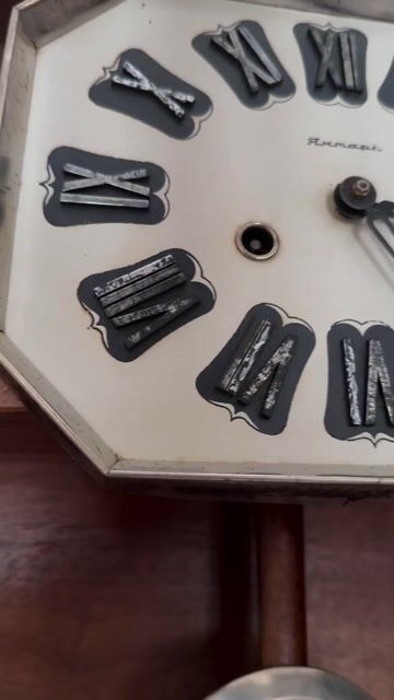 Đồng hồ treo tường Gỗ Nâu Nga. Mua bán Nội thất, đồ gia dụng khác tại Huyện Gia Lâm Hà Nội được đăng bởi Tien Phung hình 1