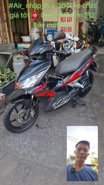 Honda Air Blade Đen đỏ. Mua bán Xe máy tại Quận 11 Tp Hồ Chí Minh được đăng bởi CỬA HÀNG XE MÁY LONG HỔ hình 1