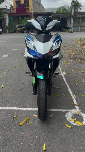 Honda Winner V3 2023 Trắng đen 13859 km. Mua bán Xe máy tại Thành phố Nam Định Nam Định được đăng bởi Bảo Nhi Trần hình 1