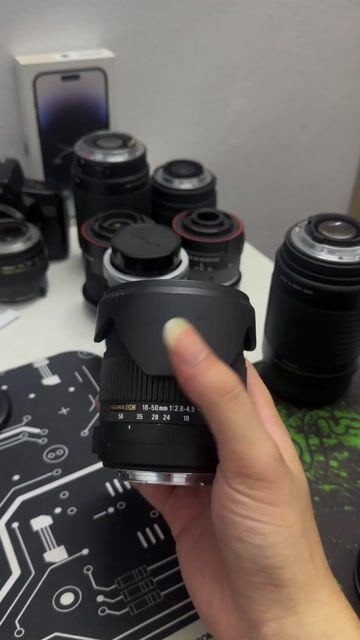 Ống kính máy ảnh Sigma 18-50mm HSM Canon Đen. Mua bán Máy ảnh, Máy quay tại Quận Nam Từ Liêm Hà Nội được đăng bởi Nguyễn Xuân Linh hình 1