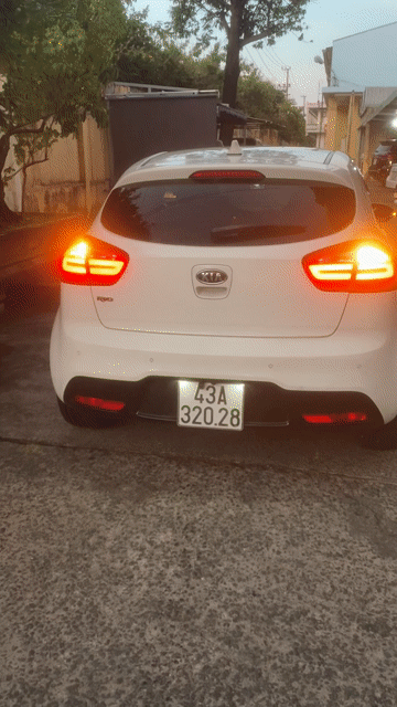 Kia Rio Bản full Trắng 92000 km. Mua bán Ô tô tại Quận Cẩm Lệ Đà Nẵng được đăng bởi Quang hình 1