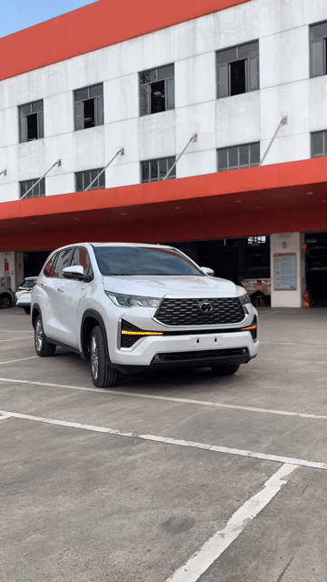 Toyota Innova Cross HEV trắng giao tháng 6. Mua bán Ô tô tại Huyện Bình Chánh Tp Hồ Chí Minh được đăng bởi Nguyễn Hồng Phúc hình 1