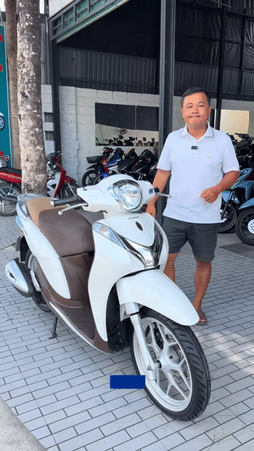 Honda SH Mode 2017 Trắng 23963 km. Mua bán Xe máy tại Quận Ô Môn Cần Thơ được đăng bởi Trần Tùng hình 1