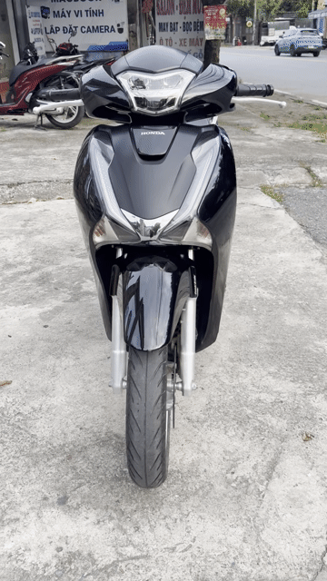 Honda SH 2019 Đen Đã sử dụng. Mua bán Xe máy tại Thành phố Nam Định Nam Định được đăng bởi Bảo Nhi Trần hình 1