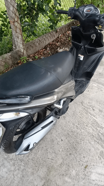Suzuki Sky Drive 125 Xám. Mua bán Xe máy tại Huyện Hóc Môn Tp Hồ Chí Minh được đăng bởi Nguyễn Thanh Tuyền  hình 1
