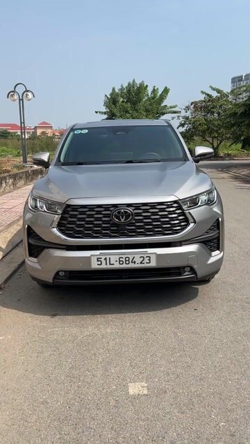 Innova Cross Hybrid 2024 4.000km. Mua bán Ô tô tại Quận Gò Vấp Tp Hồ Chí Minh được đăng bởi Trương Thành Vũ hình 1