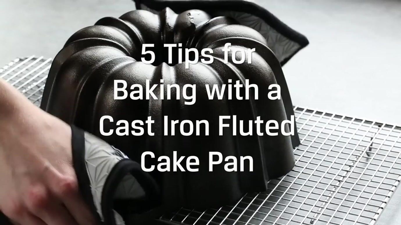 Flipping a Cast Iron Bundt Cake Pan #castiron #castironcooking