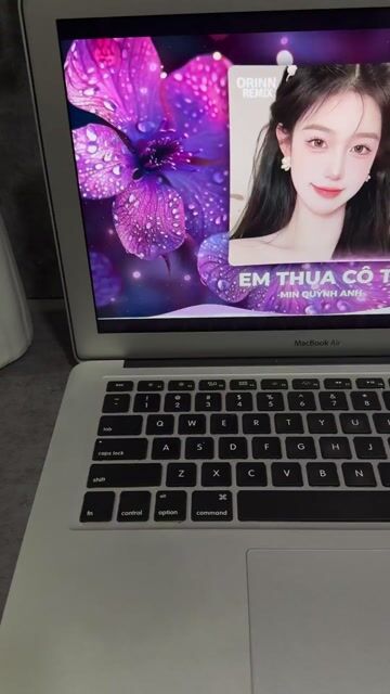 Apple MacBook Air 2017 8GB/128GB Bạc. Mua bán Laptop tại Quận 6 Tp Hồ Chí Minh được đăng bởi Máy Tính Bảo Ngọc hình 1