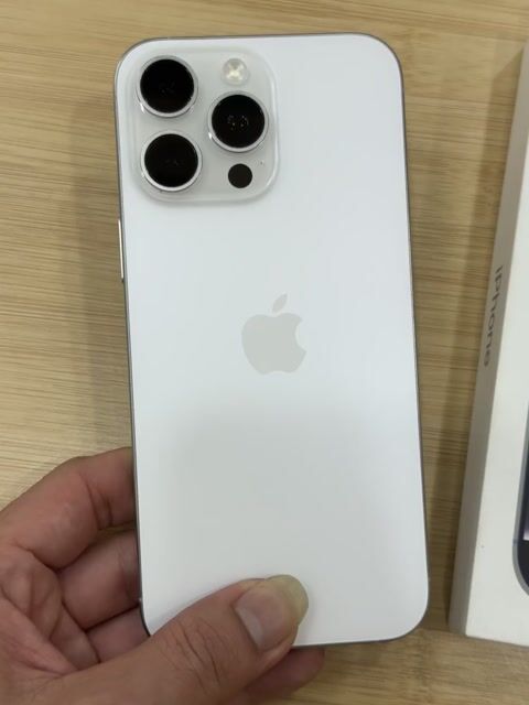 Apple iPhone 16 Pro Max 512GB Trắng Mỹ 99%. Mua bán Điện thoại tại Quận Thanh Khê Đà Nẵng được đăng bởi Thắng  hình 1