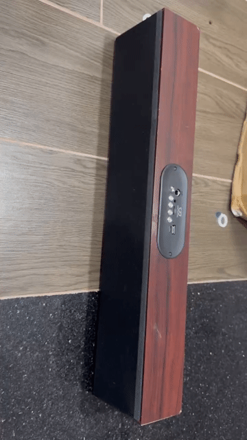 Loa Bluetooth Nâu đỏ Còn rất mới. Mua bán Tivi, Âm thanh tại Quận Bình Thạnh Tp Hồ Chí Minh được đăng bởi Ngô Thị Thanh Phương hình 1