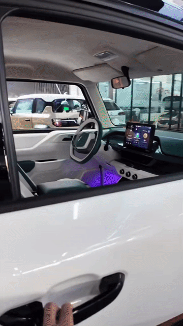 VF3: CHIẾC XE ĐÁNG ĐỒNG TIỀN BÁT GẠO NHẤT NĂM 2025. Mua bán Ô tô tại Quận 4 Tp Hồ Chí Minh được đăng bởi KỲ hình 1