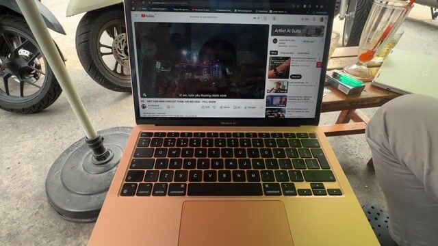 nguoi nhà xách tay về cần bán. Mua bán Laptop tại Quận 4 Tp Hồ Chí Minh được đăng bởi Hoang Doan hình 1