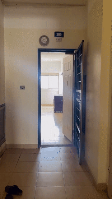 Cho thuê Căn hộ Chung cư Khu đô thị Nam Trung Yên Quận Cầu Giấy Hà Nội diện tích 120 m² giá 14 triệu/tháng