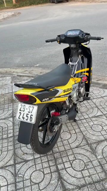 Suzuki Satria 2000 Giấy tờ zin có nguồn gốc. Mua bán Xe máy tại Huyện Sóc Sơn Hà Nội được đăng bởi Hien hình 1