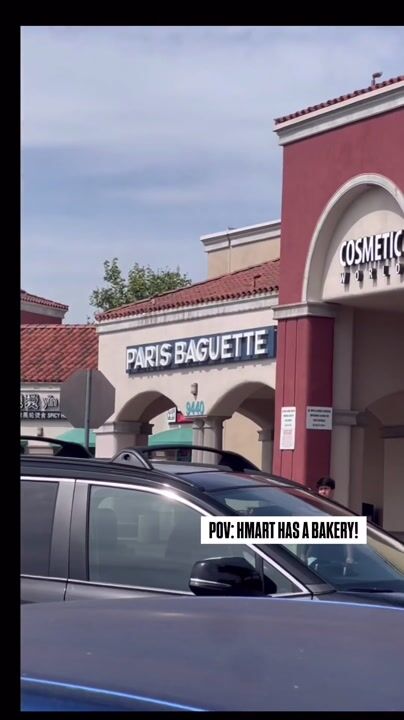 Paris Baguette | Kearny Mesa, CA
Every once in a while, the wife and I enjoy going to H Mart and then going to the next door bakery to enjoy some good pastries. My go to is the crab croquette.