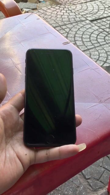 Apple iPhone SE 2020 64GB Đen Zin Keng. Mua bán Điện thoại tại Huyện Hóc Môn Tp Hồ Chí Minh được đăng bởi nguyễn văn ngọc hình 1