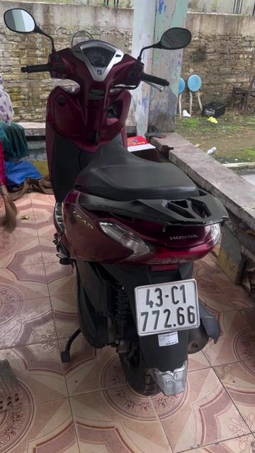Honda LEAD màu đỏ đời 2018 BS 43. Mua bán Xe máy tại Huyện Hòa Vang Đà Nẵng được đăng bởi trần quốc tặng hình 1