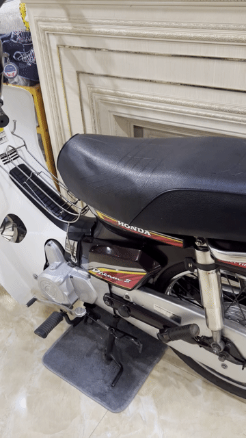 Honda Dream Thái Nâu đỏ Cả nam và nữ. Mua bán Xe máy tại Quận Cẩm Lệ Đà Nẵng được đăng bởi Nguyentan Dung hình 1