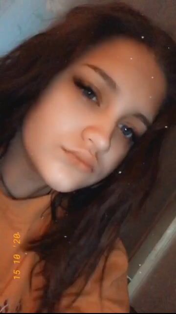 Model - Emily_Mills feet