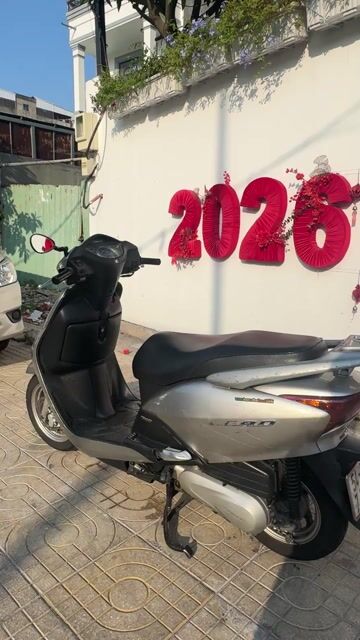 Honda Lead 2008 Bạc, FI, máy êm, zin, giá rẻ. Mua bán Xe máy tại Quận Tân Phú Tp Hồ Chí Minh được đăng bởi Linh hình 1