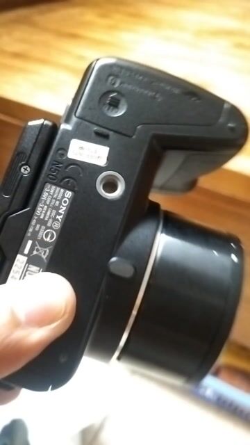 Máy ảnh Sony DSC-H50 Đen. Mua bán Máy ảnh, Máy quay tại Quận Hoàng Mai Hà Nội được đăng bởi Long Bùi hình 1