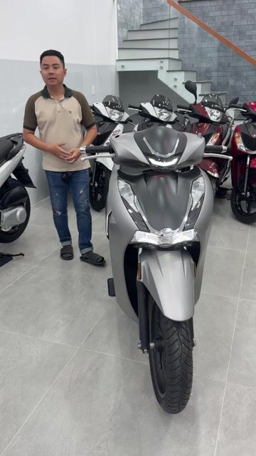 Sh350i 2023 xám bạc lướt 3000km. Mua bán Xe máy tại Quận Tân Bình Tp Hồ Chí Minh được đăng bởi Thang Nguyen hình 1