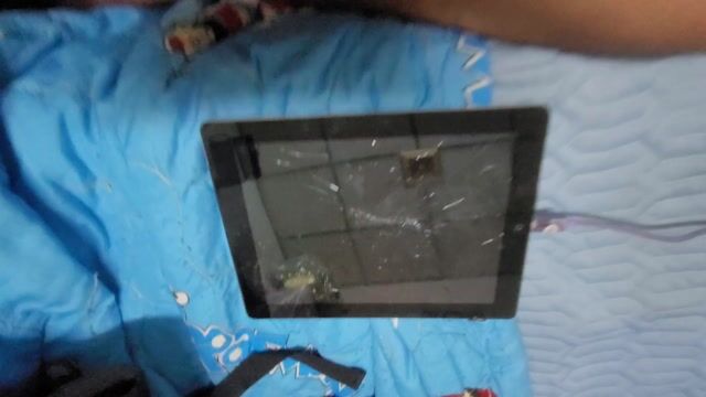 Apple iPad Bạc Hư cảm ứng, chai pin. Mua bán Máy tính bảng tại Huyện Xuân Lộc Đồng Nai được đăng bởi lichduyet bui hình 1