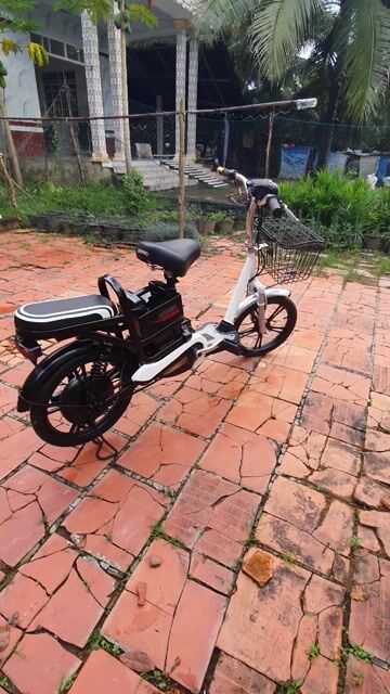 Xe đạp điện như hình. Mua bán Xe điện tại Huyện Vũng Liêm Vĩnh Long được đăng bởi Shop đồ cũ  hình 1