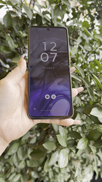 Motorola Razr 50S ram 8/256GB màu Xám. Giá rẻ. Mua bán Điện thoại tại Quận Bình Tân Tp Hồ Chí Minh được đăng bởi Hoàng Anh hình 1