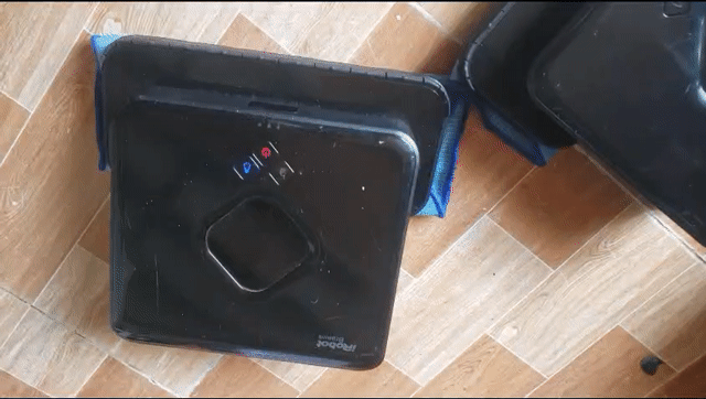 Robot lau nhà iRobot Braava 380 Đen Đã sử dụng. Mua bán Thiết bị vệ sinh, nhà tắm tại Thành phố Thủ Đức Tp Hồ Chí Minh được đăng bởi thanh lý đồ cũ  hình 1