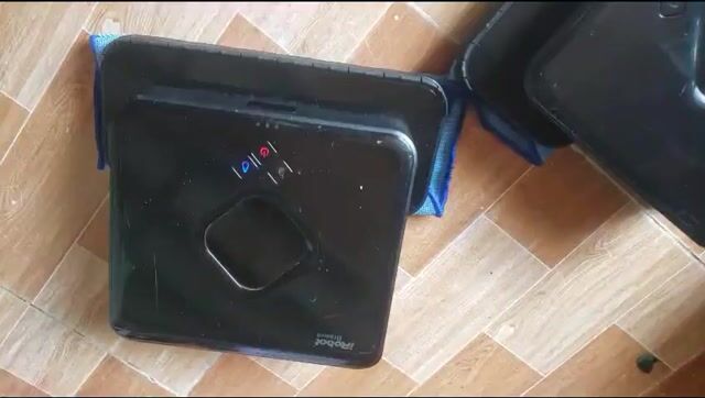 Robot lau nhà iRobot Braava 380 Đen Đã sử dụng. Mua bán Thiết bị vệ sinh, nhà tắm tại Thành phố Thủ Đức Tp Hồ Chí Minh được đăng bởi thanh lý đồ cũ  hình 1