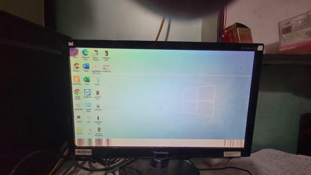 Màn hình ViewSonic 19 inch Đen bị sọc. Mua bán Phụ kiện (Màn hình, Chuột...) tại Huyện Thanh Oai Hà Nội được đăng bởi KHO PIN IPHONE HÀ ĐÔNG hình 1