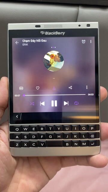 BlackBerry Passport QWERTY Đen Bạc. Mua bán Điện thoại tại Quận Đống Đa Hà Nội được đăng bởi Quang Anh hình 1