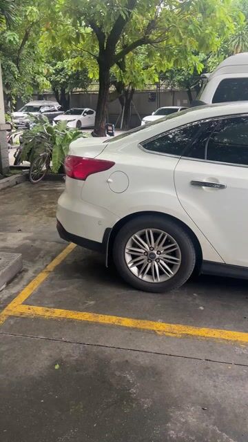 BÁN GẤP FOCUS 2018 Titanium Trắng 16 vạn lên 7c. Mua bán Ô tô tại Thị xã Tân Uyên Bình Dương được đăng bởi Khương hình 1