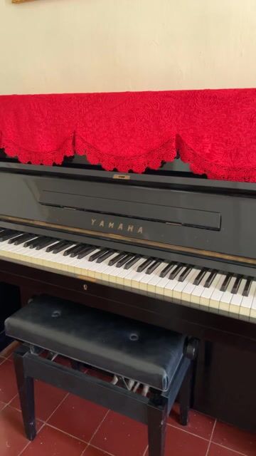 Đàn Piano Yamaha Đen Cổ Tốt. Mua bán Nhạc cụ tại Quận Đống Đa Hà Nội được đăng bởi Tên chưa cung cấp hình 1