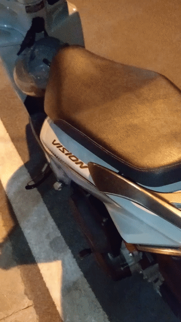 Honda Vision 110cc Xám đen mới. Mua bán Xe máy tại Huyện Hóc Môn Tp Hồ Chí Minh được đăng bởi Tram Tran hình 1