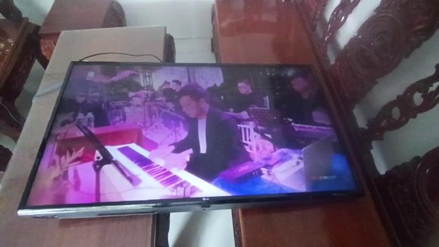 Tivi LG 49UM7300 Like New. Mua bán Tivi, Âm thanh tại Huyện Mỏ Cày Nam Bến Tre được đăng bởi Nguyên TRẦN hình 1