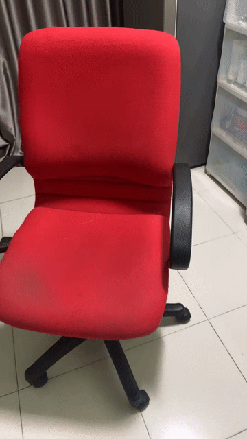 Ghế làm việc Đỏ Vải Đã sử dụng. Mua bán Bàn ghế tại Quận Tân Phú Tp Hồ Chí Minh được đăng bởi Dinh Van hình 1