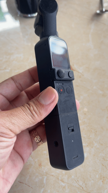 DJI Osmo Pocket Đen. Mua bán Máy ảnh, Máy quay tại Huyện Tiểu Cần Trà Vinh được đăng bởi Đồ Điện Tử Cũ hình 1